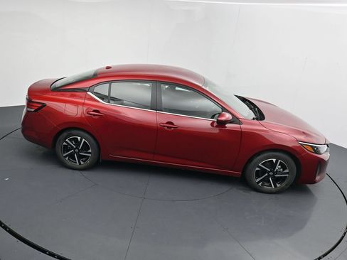 Used 2024 Nissan Sentra SV FWD image 31