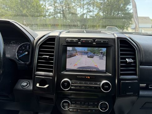 Used 2020 Ford Expedition Max Limited w/ Equipment Group 301A AWD/4WD image 17