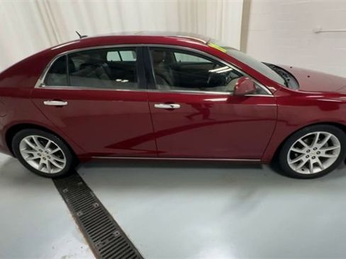 Used 2011 Chevrolet Malibu LTZ w/ HFV6 Engine Package image 9