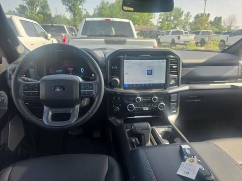 Used 2025 Ford F150 Lariat AWD/4WD image 7