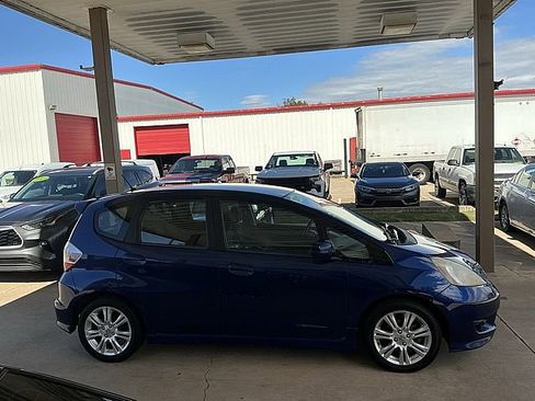 Used 2011 Honda Fit Sport image 4