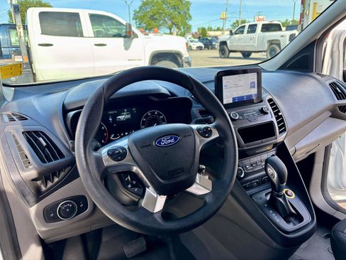 Used 2020 Ford Transit Connect XL FWD image 3