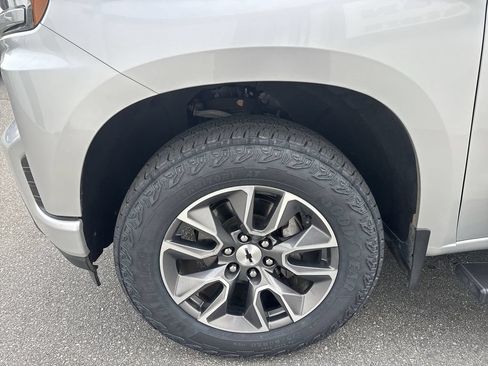 Used 2019 Chevrolet Silverado 1500 RST w/ All-Star Edition AWD/4WD image 18