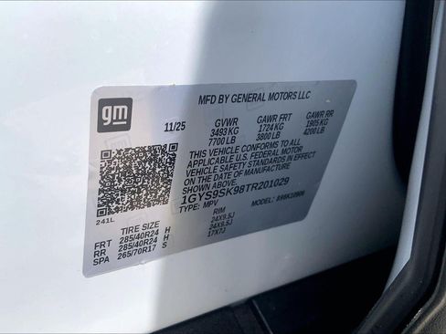 Certified 2026 Cadillac Escalade ESV V AWD/4WD image 34
