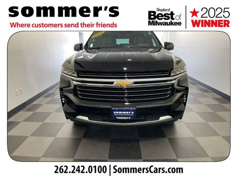 Used 2022 Chevrolet Suburban LT w/ LT Signature Plus Package AWD/4WD image 8