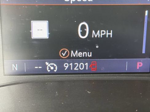 Used 2022 Chevrolet Colorado Z71 AWD/4WD image 17