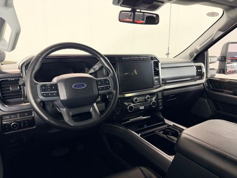 Used 2024 Ford F250 Lariat w/ Sport Appearance Package image 16