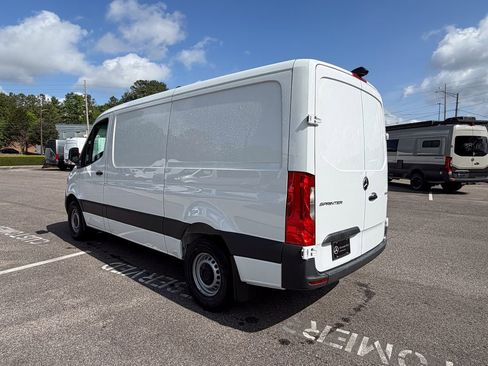 New 2025 Mercedes-Benz Sprinter 2500 image 8