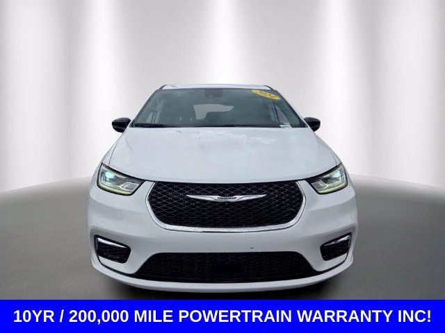 Used 2024 Chrysler Pacifica Touring-L FWD image 8