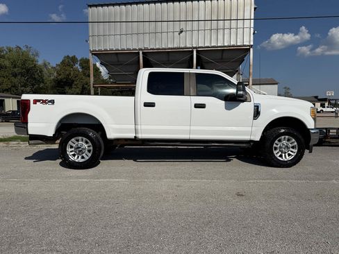Used 2017 Ford F250 XL w/ Power Equipment Group AWD/4WD image 8