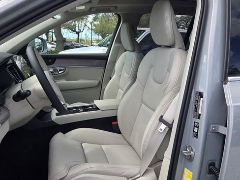 New 2026 Volvo XC90 B6 Ultra w/ Protection Package AWD/4WD image 12