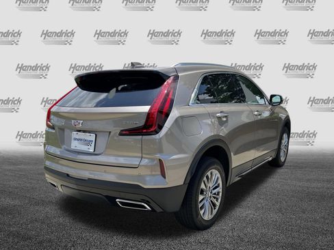 Used 2025 Cadillac XT4 Premium Luxury FWD image 9