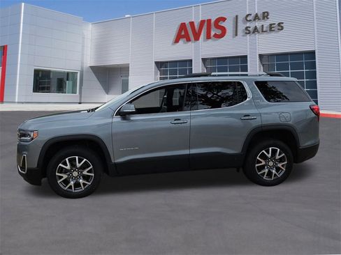 Used 2023 GMC Acadia SLT image 2