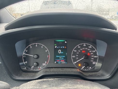 Used 2023 Toyota Corolla SE image 8