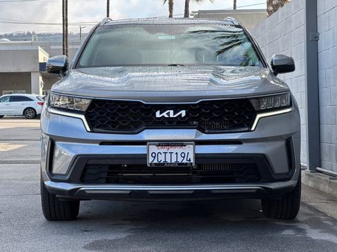 Used 2022 Kia Sorento S FWD image 11