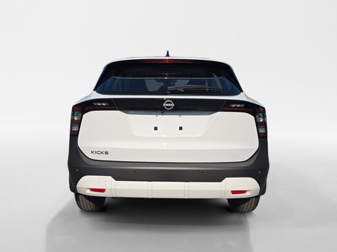 New 2026 Nissan Kicks S image 4