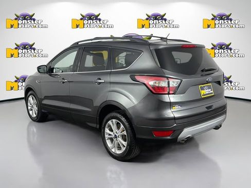 Used 2018 Ford Escape SE FWD image 7