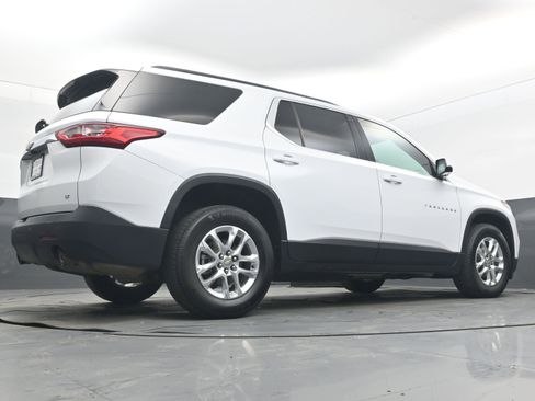 Used 2020 Chevrolet Traverse LT image 29