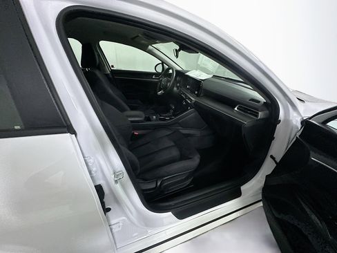 Used 2023 Kia K5 LXS image 29