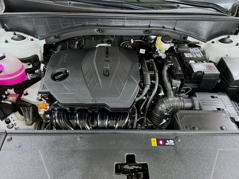 Certified 2025 Kia Sorento LX image 29