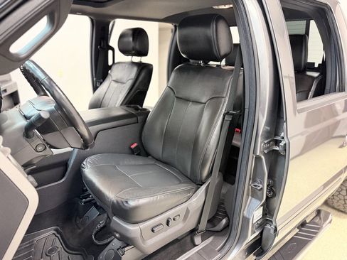Used 2014 Ford F250 Lariat w/ Lariat Ultimate Package image 21