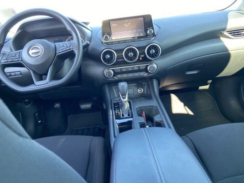 Used 2025 Nissan Sentra S FWD image 15