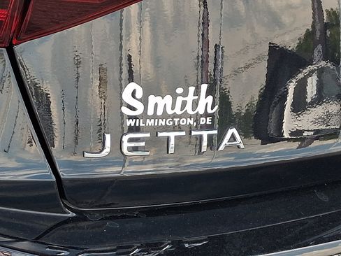 Certified 2023 Volkswagen Jetta SE w/ Panoramic Sunroof Package FWD image 32