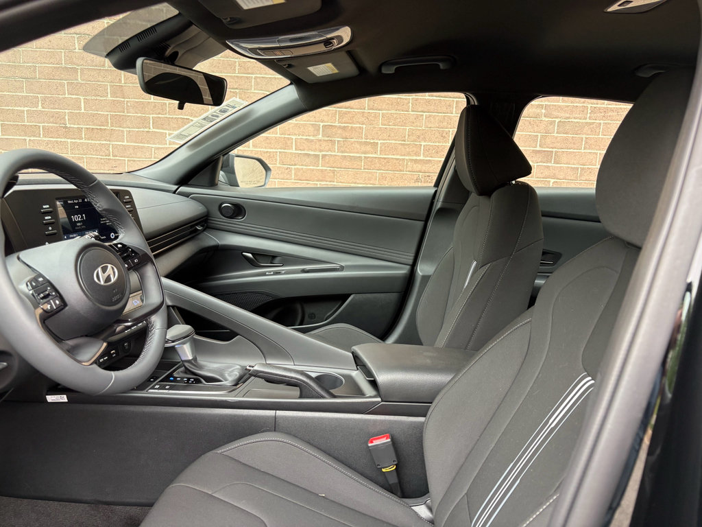 New 2026 Hyundai Elantra Sport FWD image 11