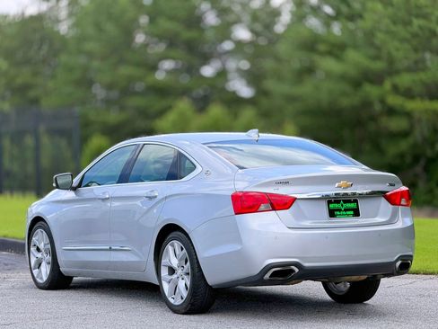 Used 2018 Chevrolet Impala Premier FWD image 8