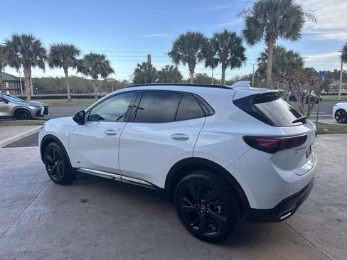 Used 2025 Buick Envision Sport Touring image 5