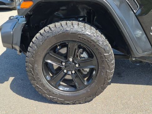 Used 2018 Jeep Wrangler Unlimited Sport S AWD/4WD image 23