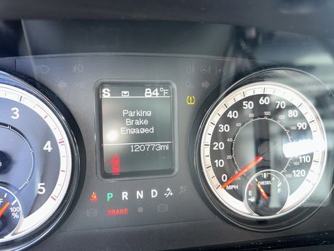 Used 2017 RAM 2500 Tradesman w/ Chrome Appearance Group image 2