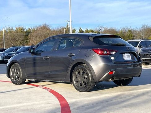 Used 2016 MAZDA MAZDA3 i Sport image 4