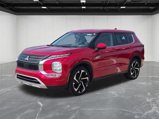 Used 2023 Mitsubishi Outlander 4WD Plug-In Hybrid video 1