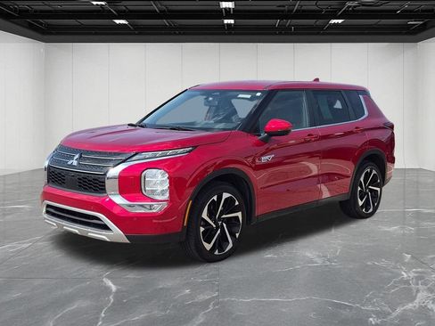 Used 2023 Mitsubishi Outlander 4WD Plug-In Hybrid image 1