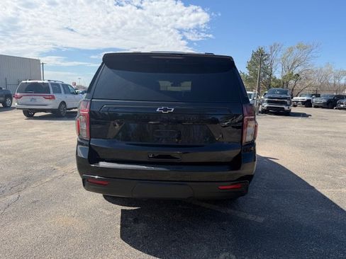 Used 2024 Chevrolet Suburban Z71 image 5
