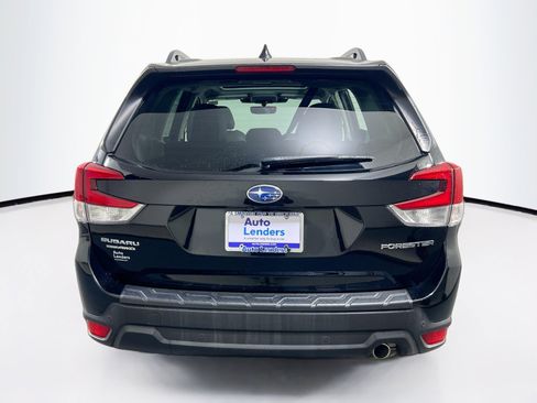 Used 2023 Subaru Forester Limited AWD/4WD image 6