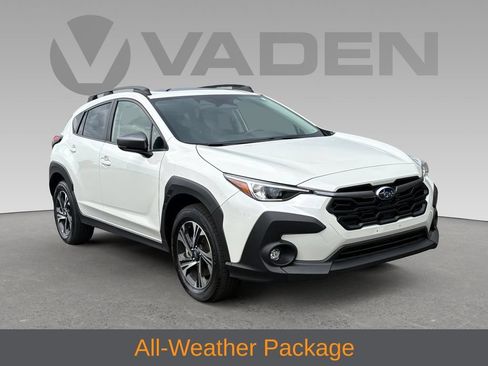 Used 2025 Subaru Crosstrek 2.5i Premium AWD/4WD image 3