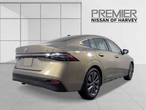 New 2026 Nissan Sentra SL w/ Floor Mat Package FWD image 5