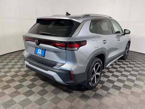 New 2026 Volkswagen Tiguan SE AWD/4WD image 7
