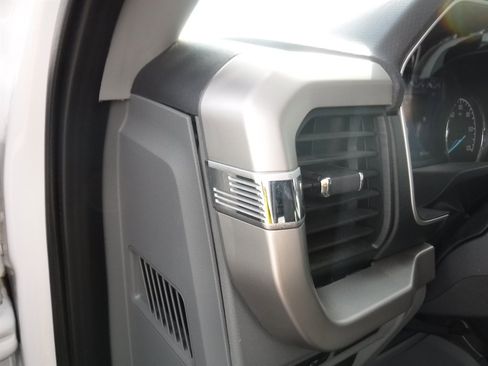 Used 2022 Ford F150 XLT w/ Equipment Group 302A High AWD/4WD image 19