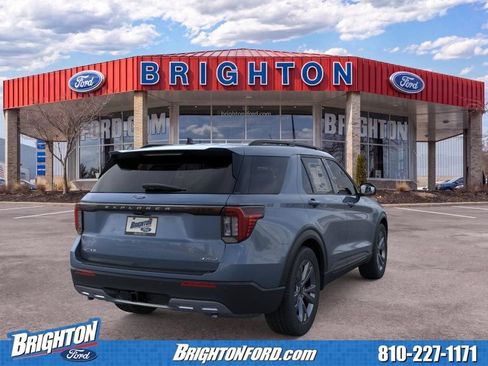 Used 2026 Ford Explorer Active w/ Active Comfort Package AWD/4WD image 7