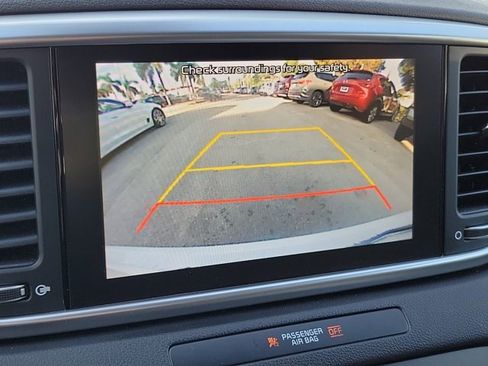 Used 2021 Kia Sportage LX image 24