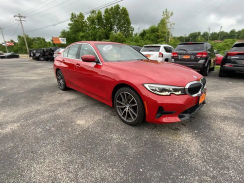 Used 2019 BMW 330i xDrive Sedan w/ Convenience Package AWD/4WD image 2