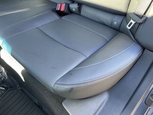 Used 2017 Subaru Outback 2.5i Limited image 29