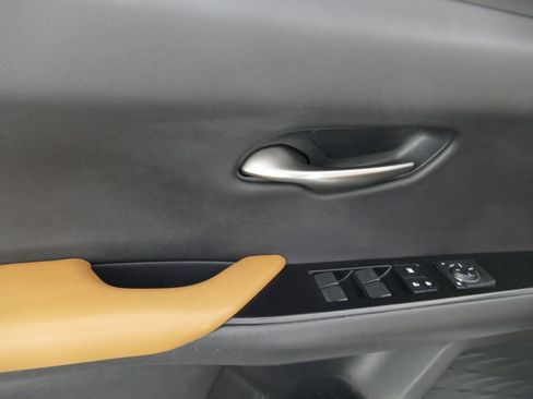 Used 2021 Lexus UX 250h w/ Premium Package image 11