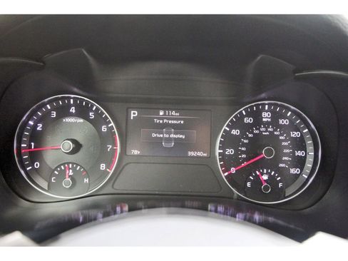 Used 2024 Kia Forte LXS image 17