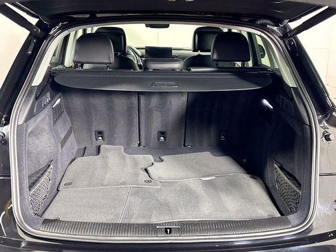 Used 2023 Audi Q5 2.0T Premium w/ Convenience Package image 21