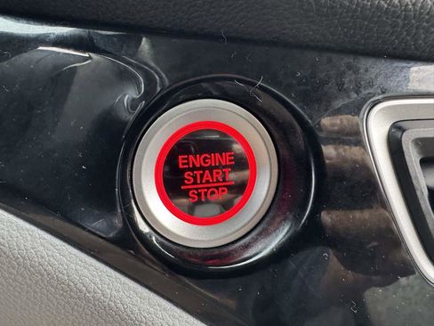 Used 2016 Honda Pilot Elite image 35