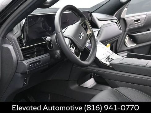 Certified 2026 INFINITI QX80 Autograph AWD/4WD image 7